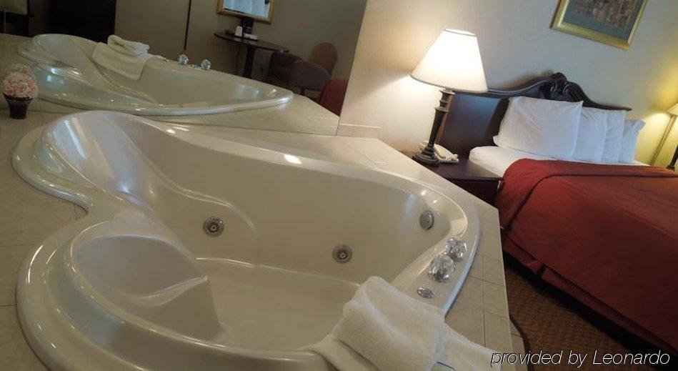 Фото Hotel M Mount Pocono