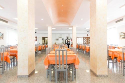 Фото Hotel Saint Tropez