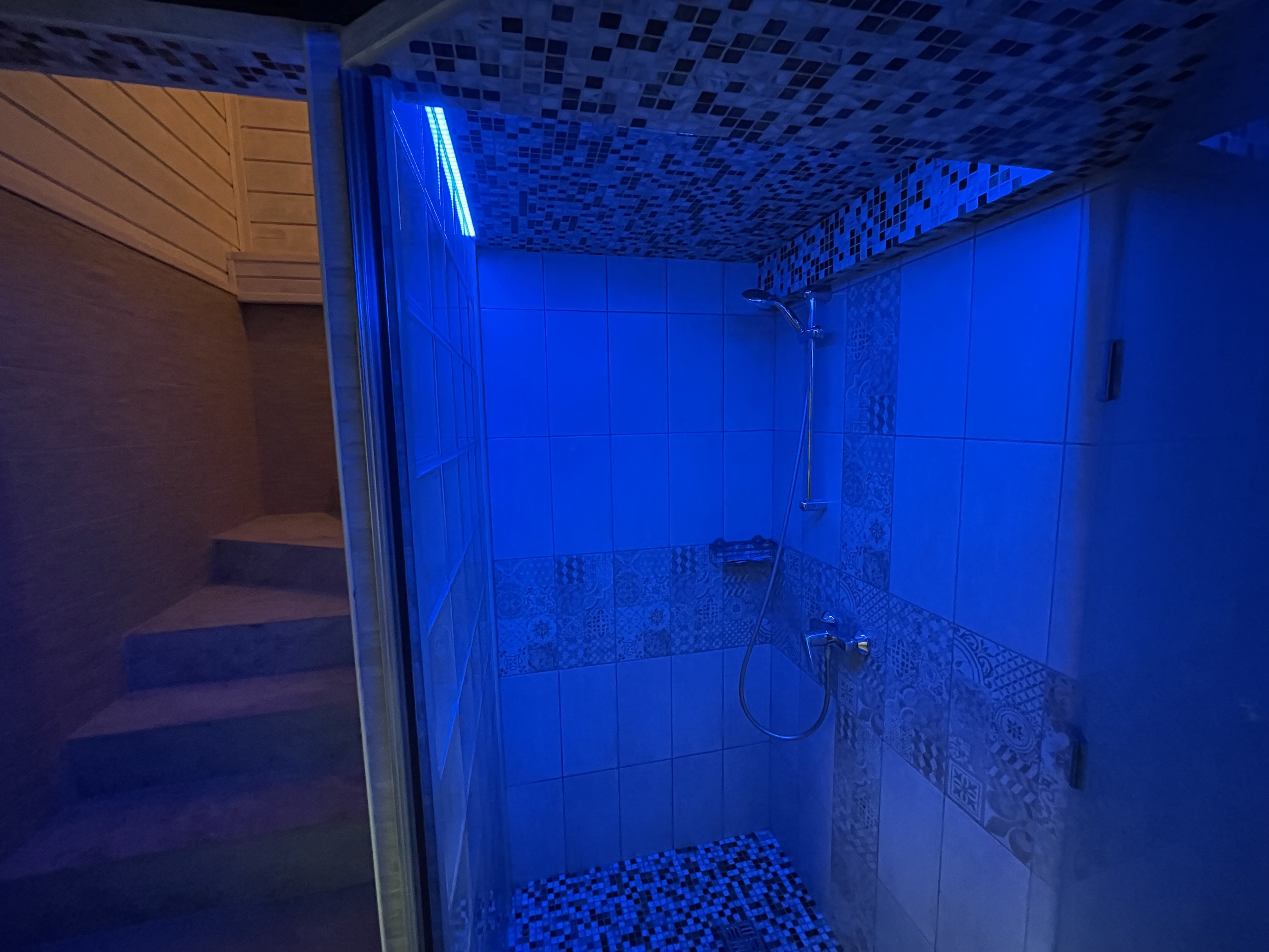 Фото Resident Loft Hotel