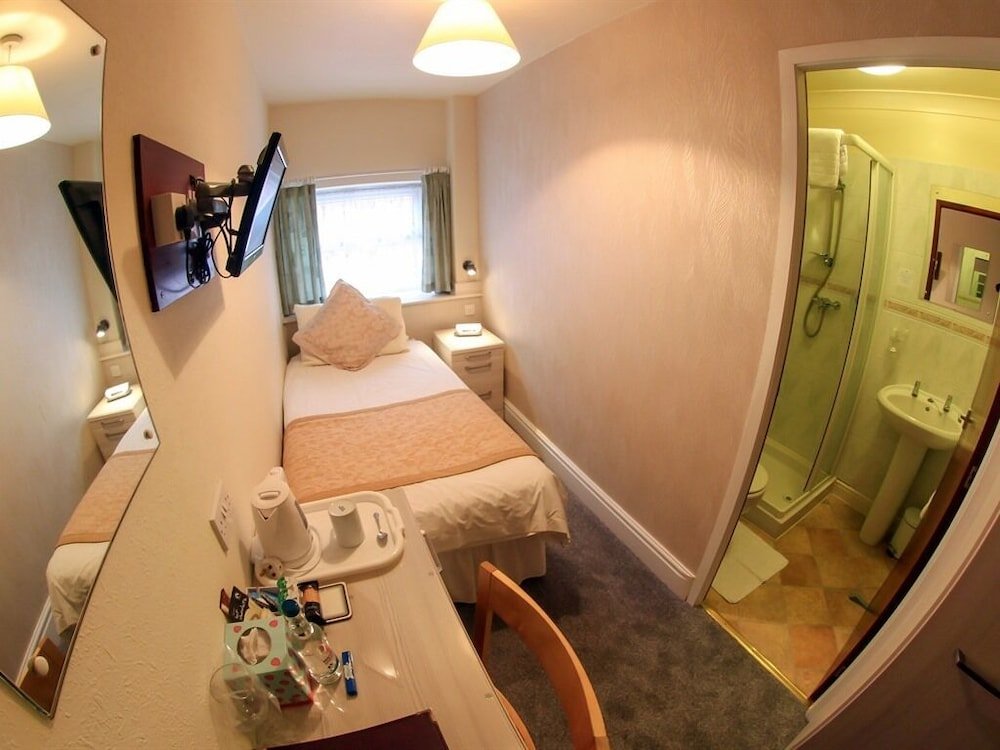 Фото Bowden Lodge Hotel