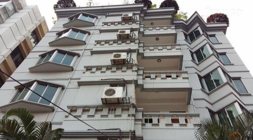 Гостиница Laurel Hotel в Дакке