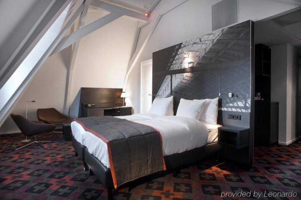 Фото The Manor Amsterdam