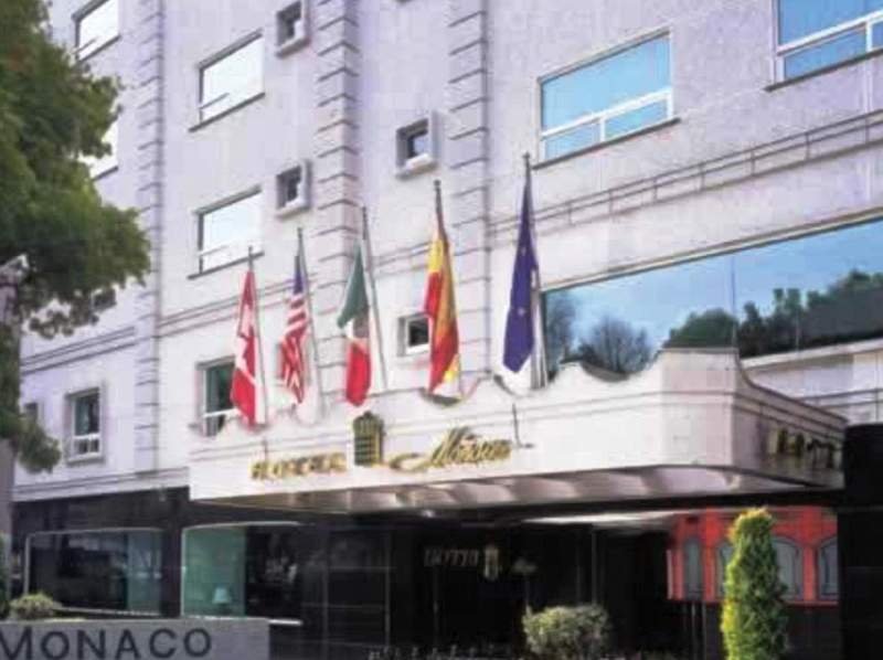 Фото отеля 1