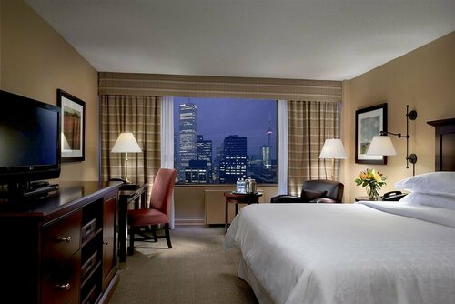 Внешний вид отеля Sheraton Centre Toronto Hotel в Торонто, фото 3
