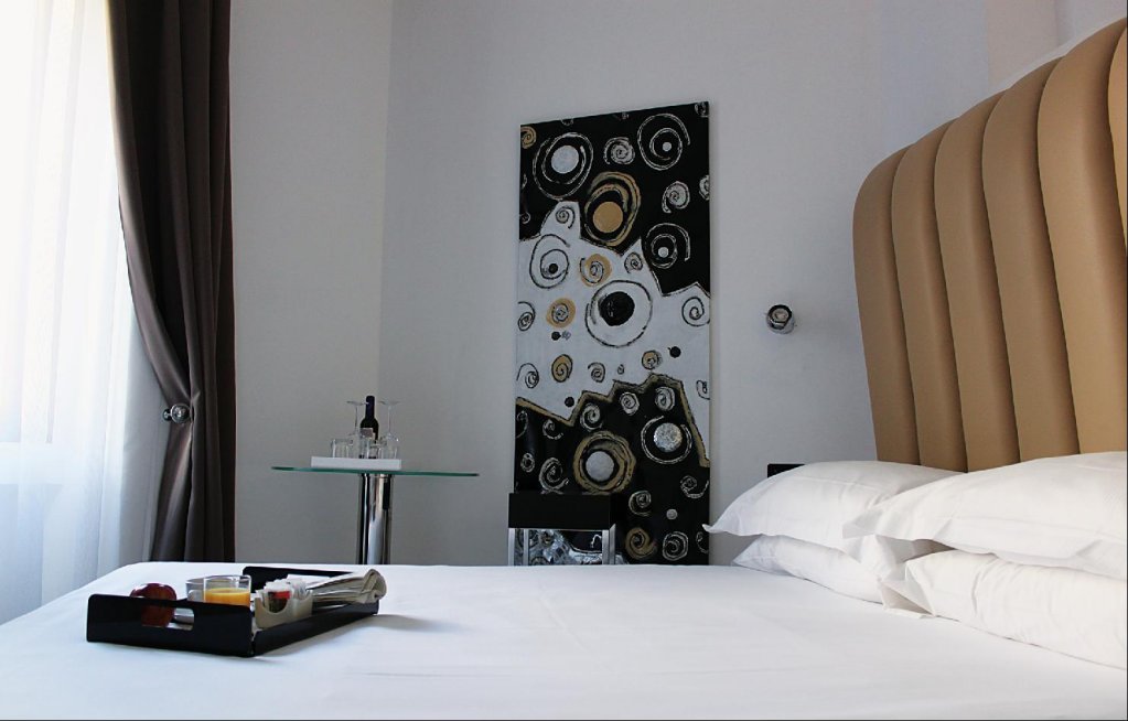 Фото Lhp Hotel Napoleon