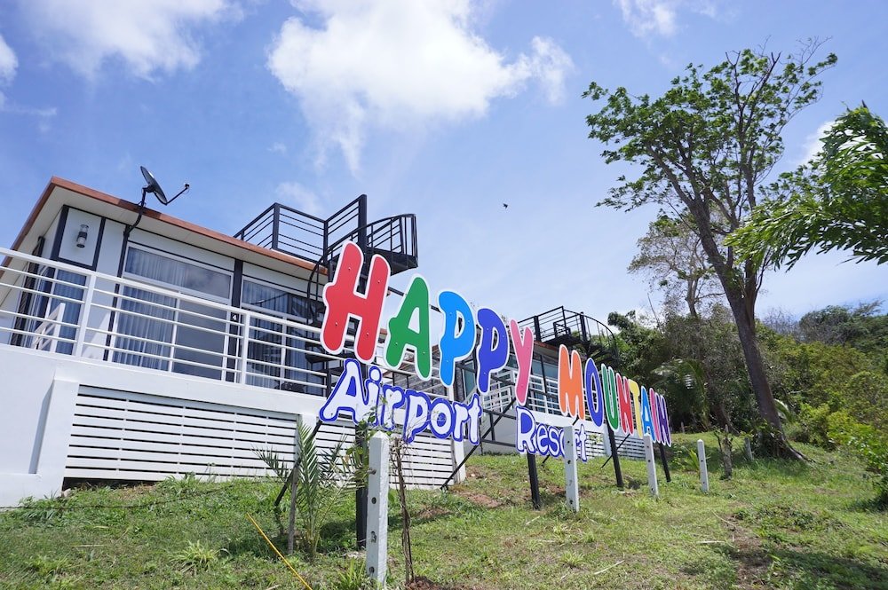 Фото Happy Mountain Airport Resort
