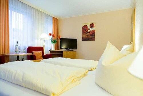 Гостиница Hotel zum Steinhof в Рудольштадте