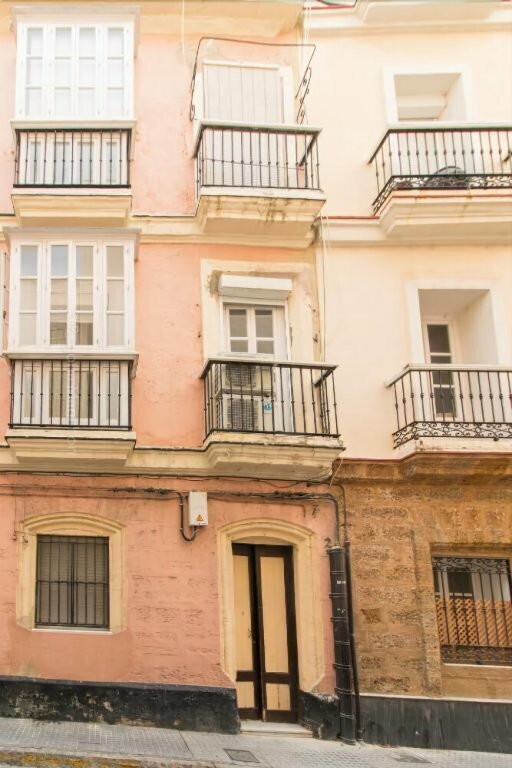 Гостиница Apartamentos Completo La Caleta в Кадисе