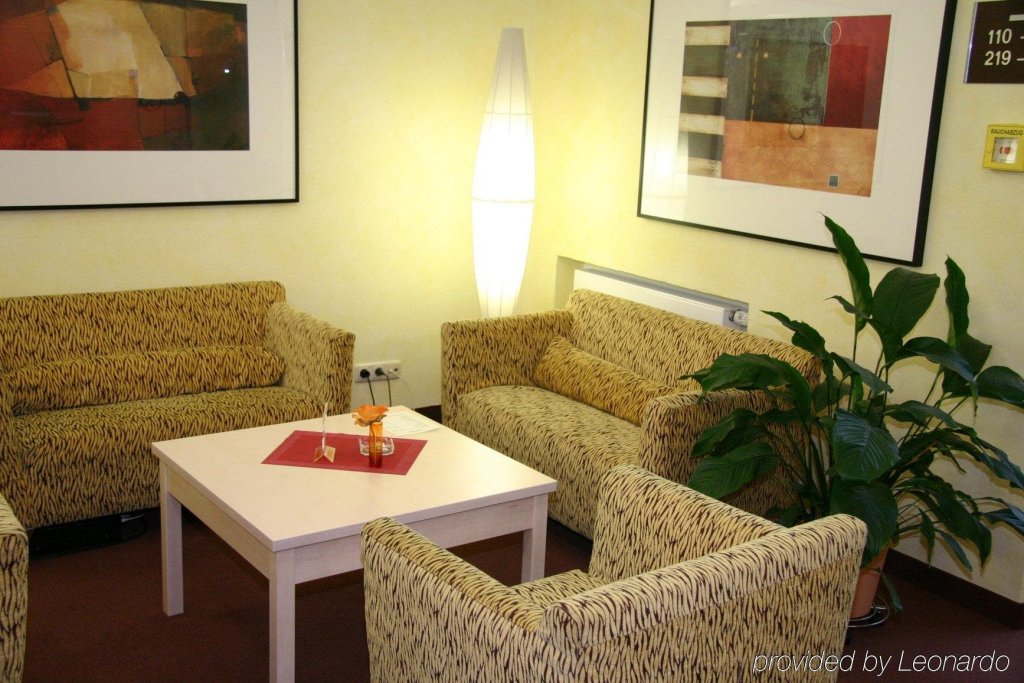 Фото Hotel Demas Unterhaching