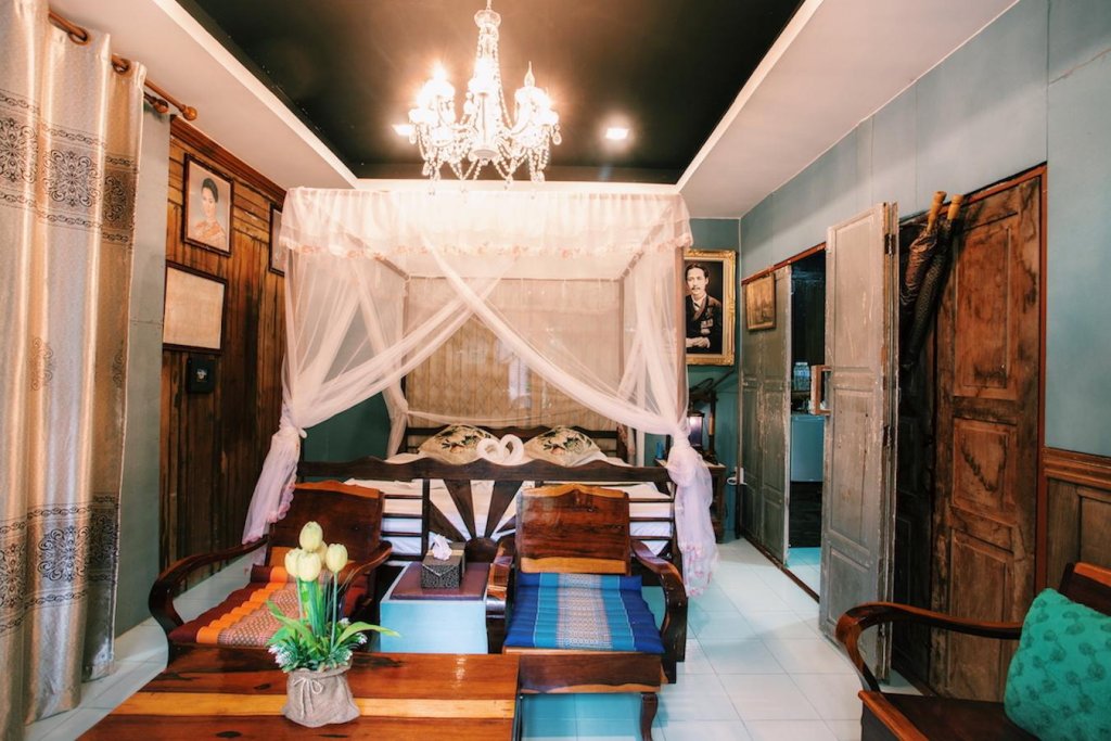 Фото The Antique Riverside