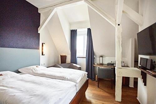 Фото Hotel Zur Wartburg