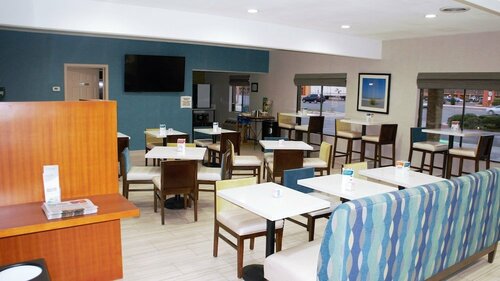 Гостиница Quality Inn & Suites Near White Sands National Monument