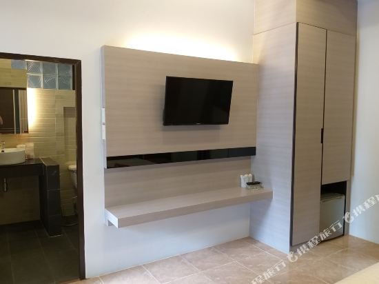 Фото Tok's Little Hut