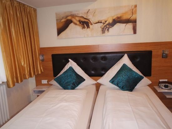 Фото Hotel Drei Kronen - Superior