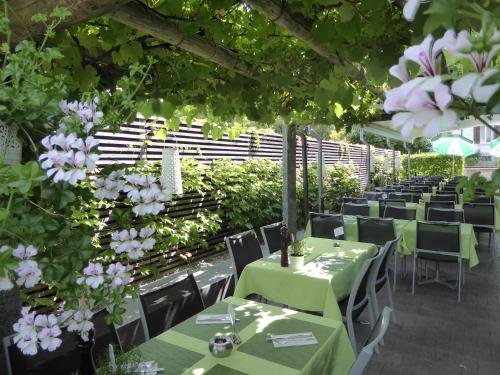 Фото Gasthof Pizzeria Weingarten