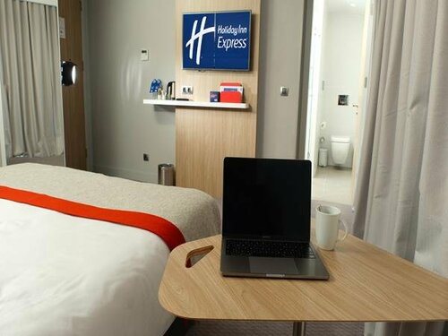 Гостиница Holiday Inn Express Istanbul Atakoy Metro by IHG в Бахчелиэвлере