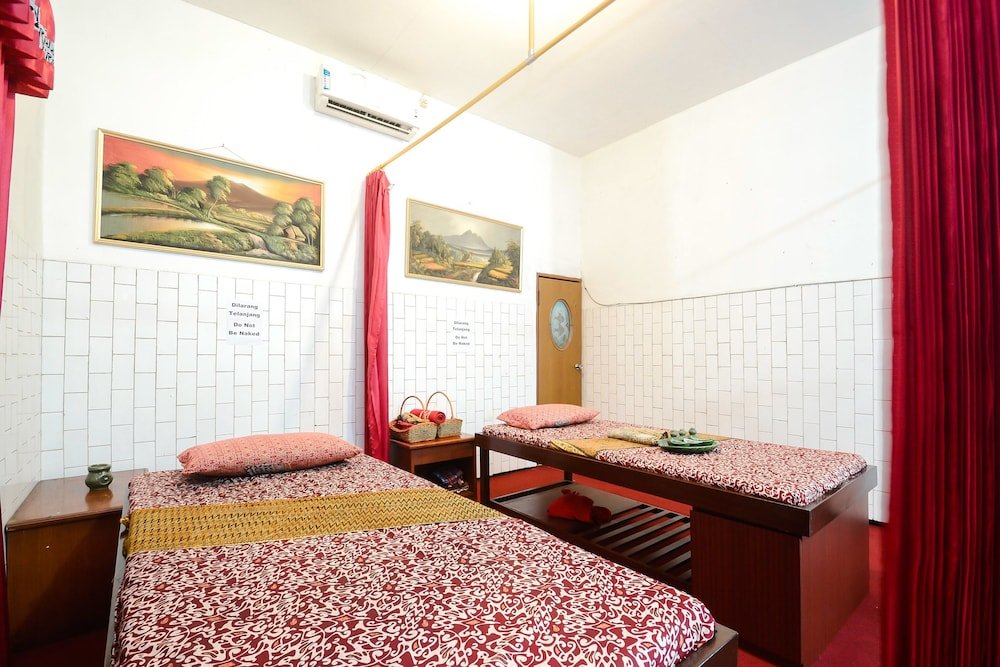 Фото Airy Alun Alun Malang Basuki Rachmat 1