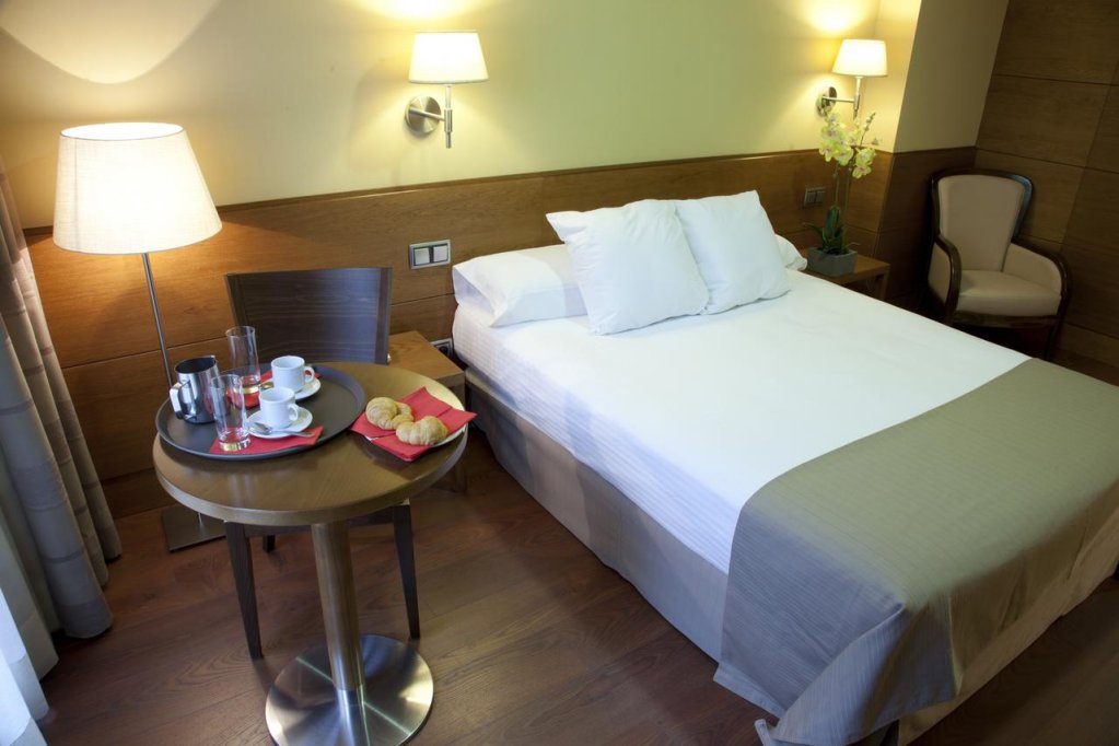 Фото Hotel Sterling