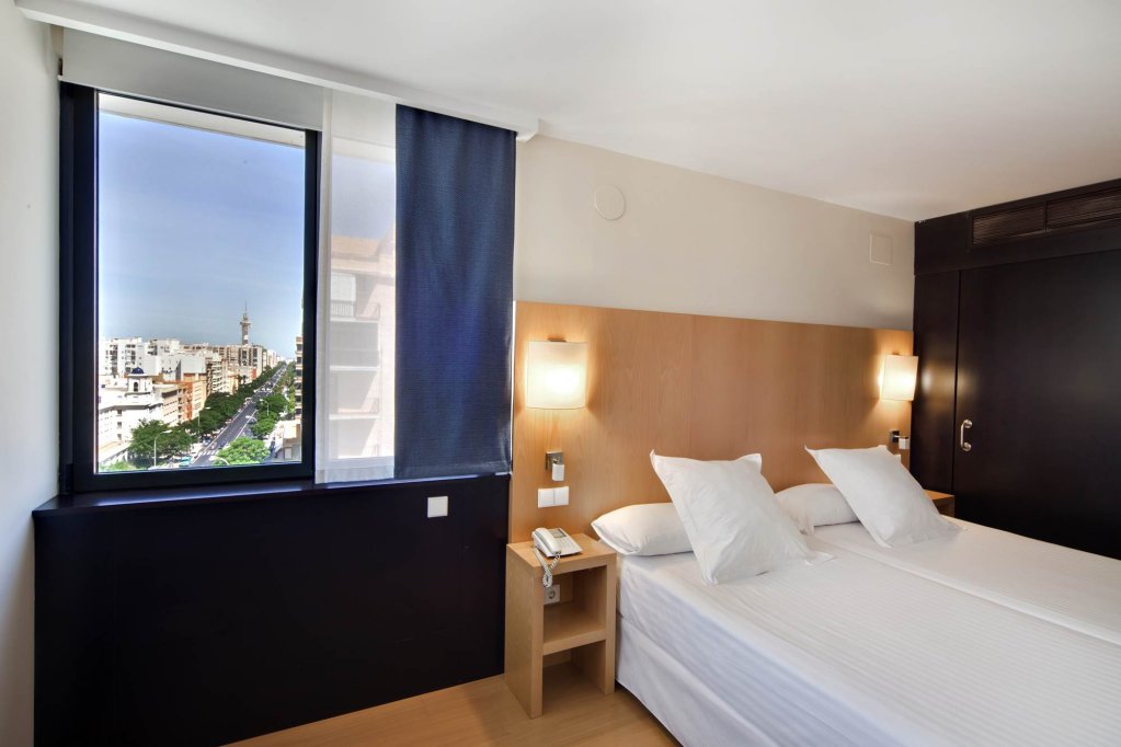 Фото Occidental Cádiz