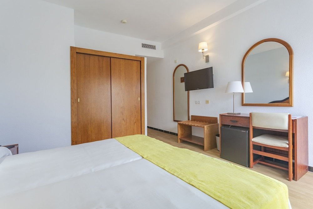 Фото Hotel Js Can Picafort