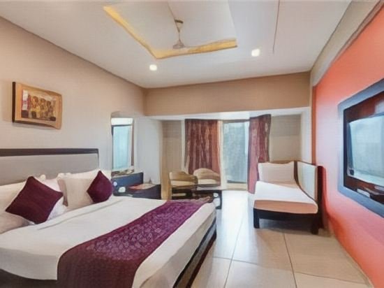 Фото Patang Residency