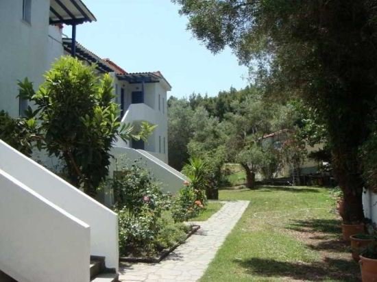 Фото Xenios Faros Apartments