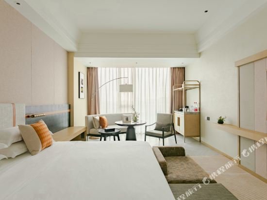 Фото Rainbird International Hotel