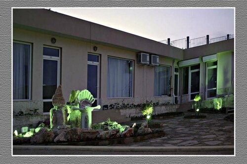 Гостиница Бассейн royal beach 3 в Варне
