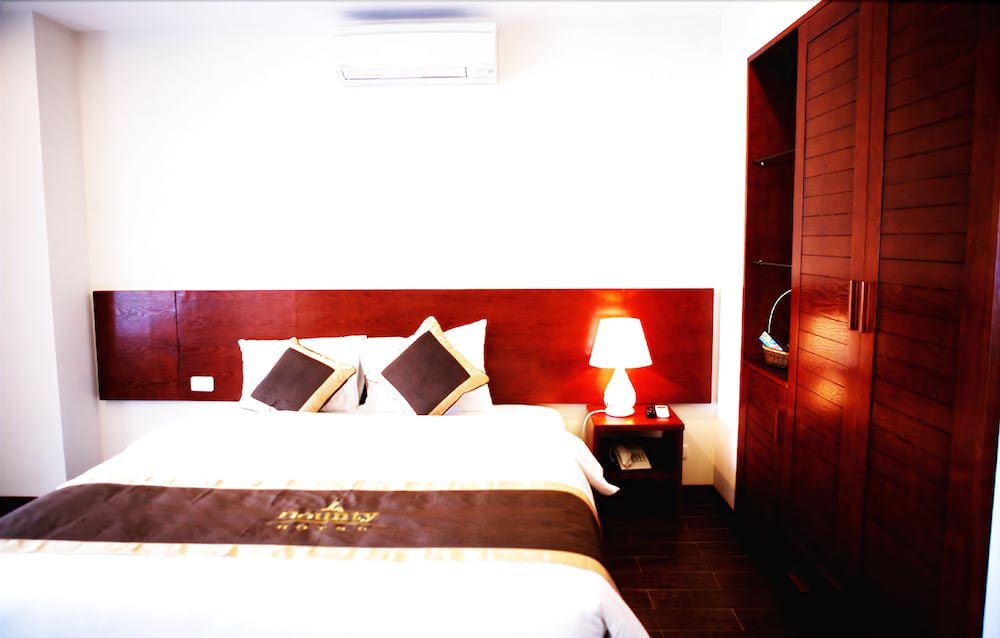 Фото Bounty Hotel