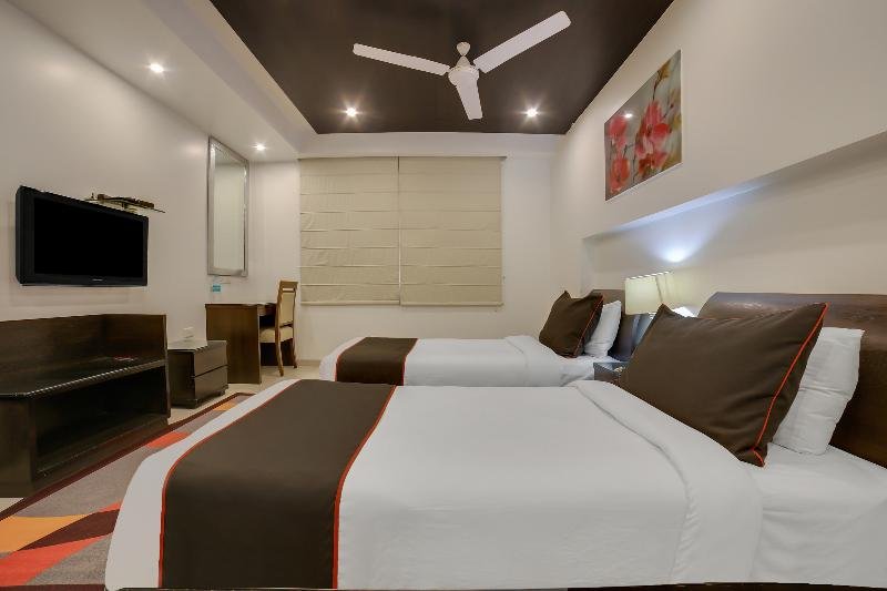 Фото Iris Park Hotel