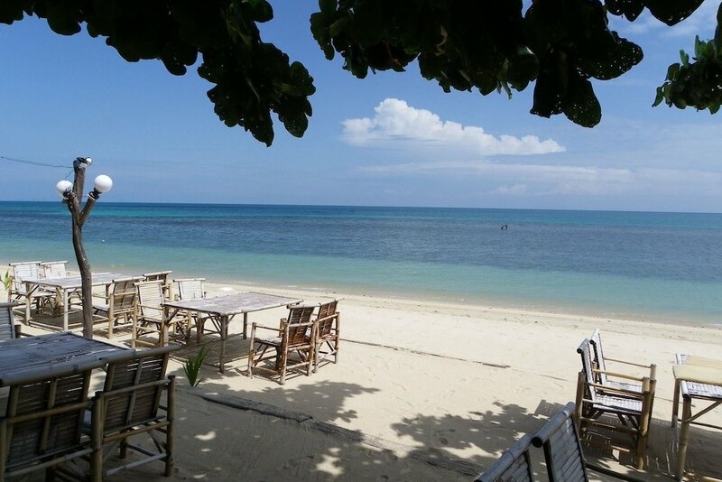 Гостиница Beachfront Resort 2-bedroom Villa Palm Only 40 Meters to Beach