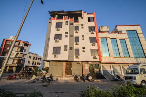 Oyo 22099 Hotel Westwood Udaipur