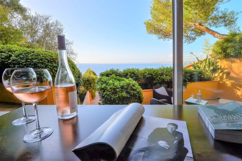 Фото Hôtel La Pérouse Nice