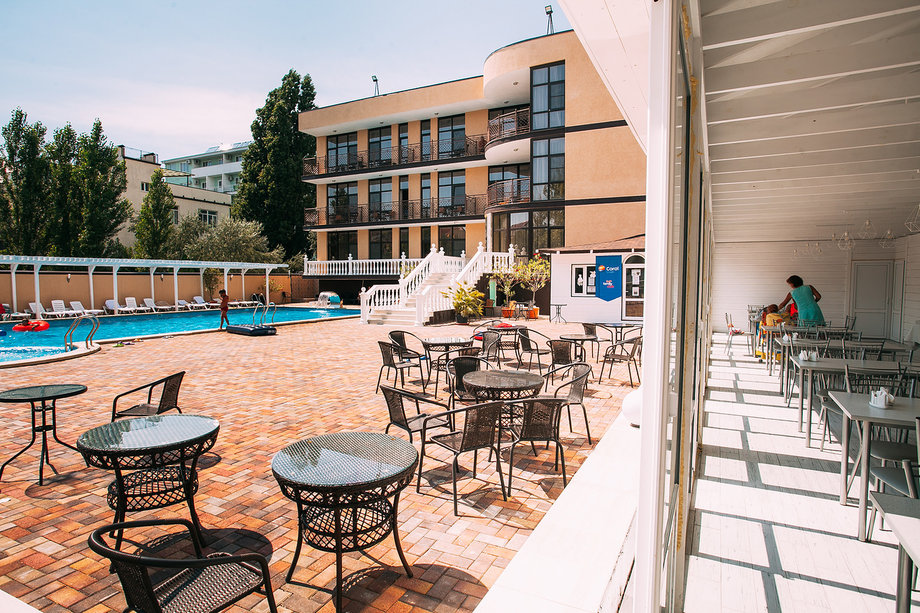 Фото отеля 1