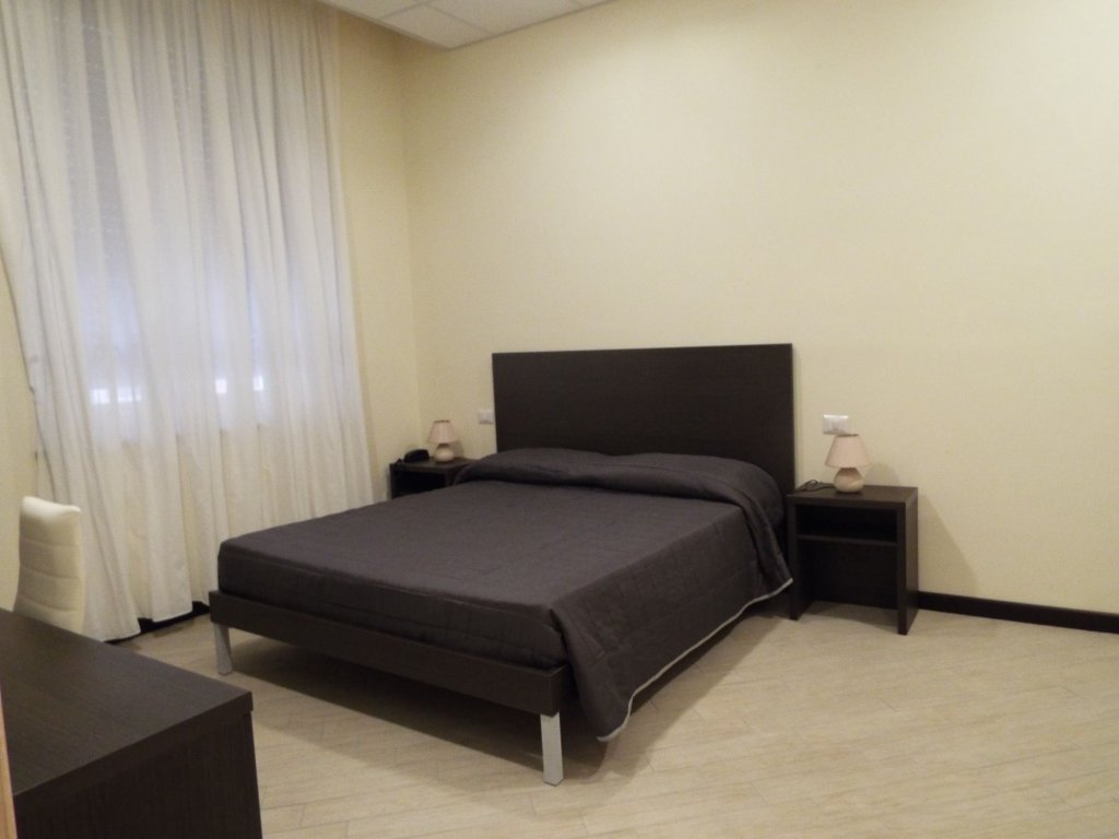 Фото Hotel Central Lodge