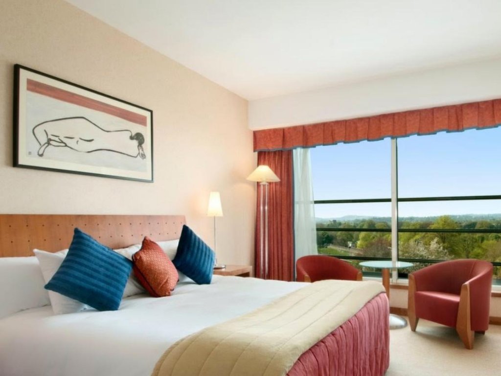 Фото Hilton Cardiff