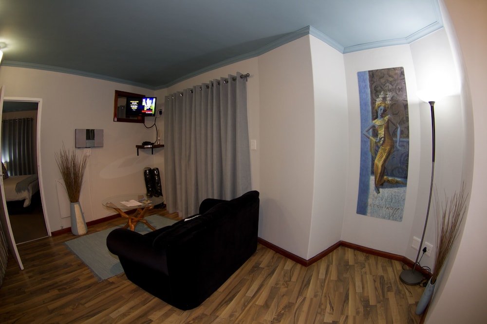 Фото The Roundhouse - Self Catering