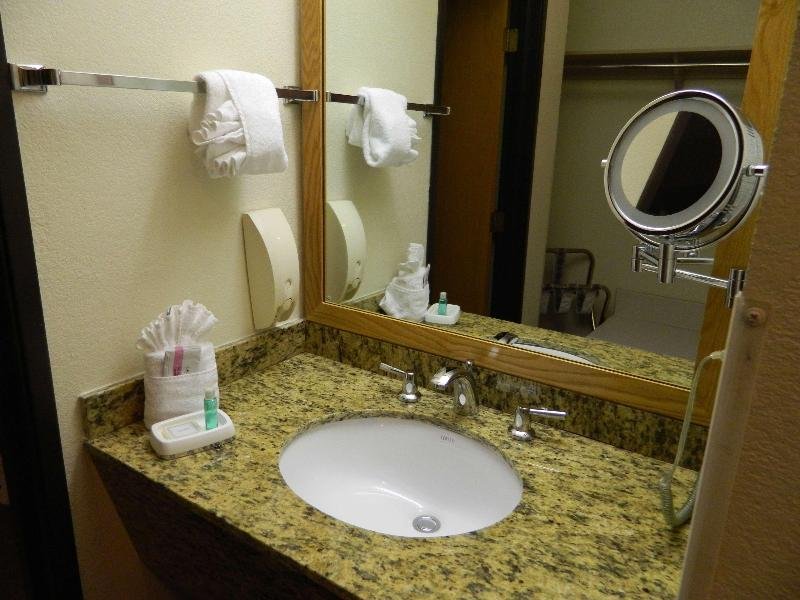 Фото Best Western Plus Mill Creek Inn