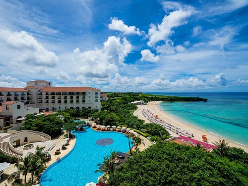 Внешний вид отеля Hotel Nikko Alivila Yomitan Resort Okinawa в Йомитане, фото 1