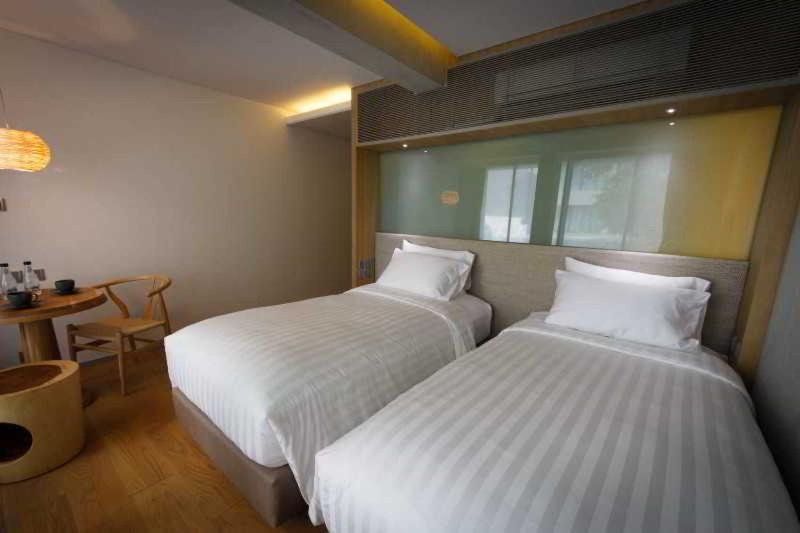 Фото Ad Lib Hotel Bangkok