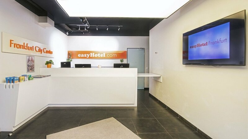 Гостиница EasyHotel Frankfurt City Center во Франкфурте-на-Майне