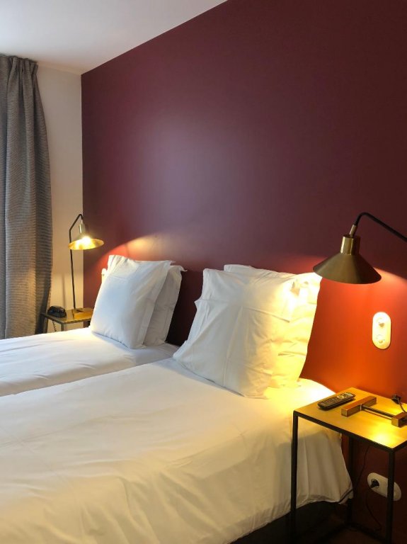 Фото New Hotel Le Voltaire