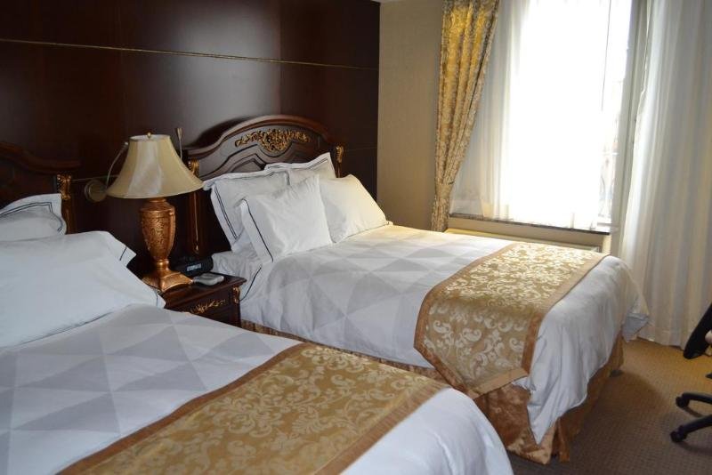 Фото Radisson Toronto Airport West