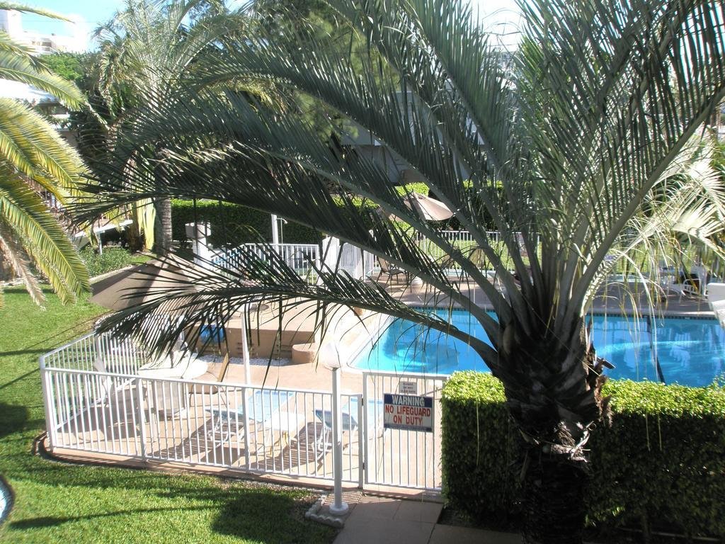 Фото Tropic Isle Beach Resort