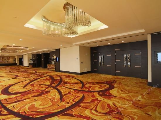 Фото The L.A. Grand Hotel Downtown