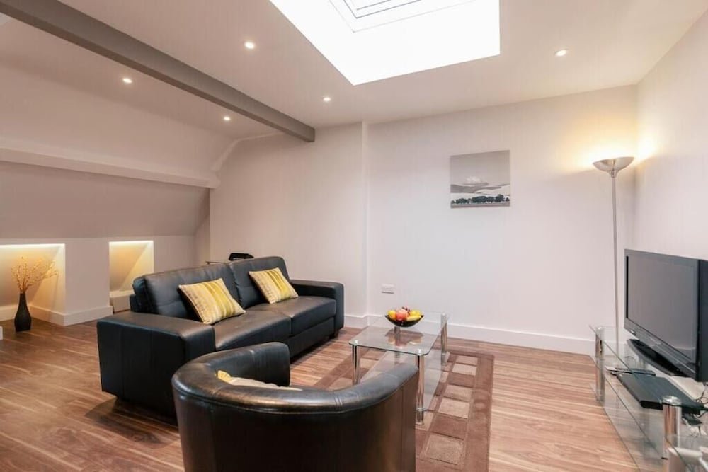 Фото Roomspace Apartments Friar House