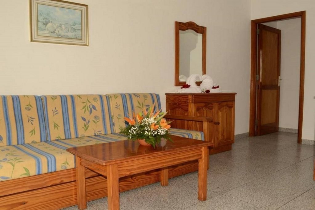 Фото Apartamentos Sol y Paz