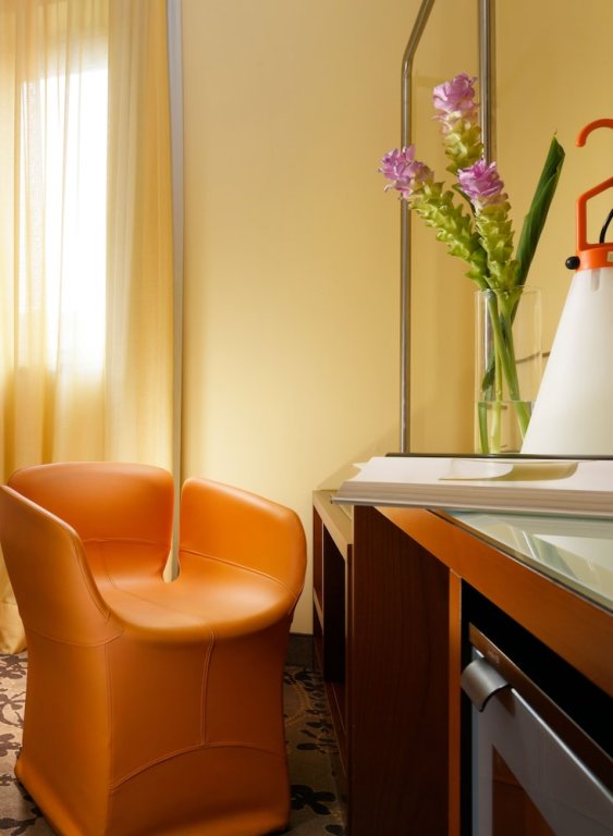 Фото Unahotels Mediterraneo Milano