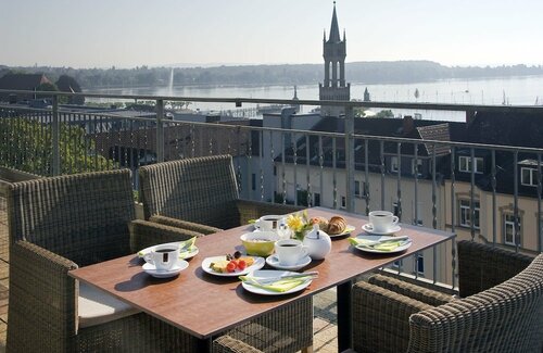 Гостиница Hotel Viva Sky в Кройцлингене
