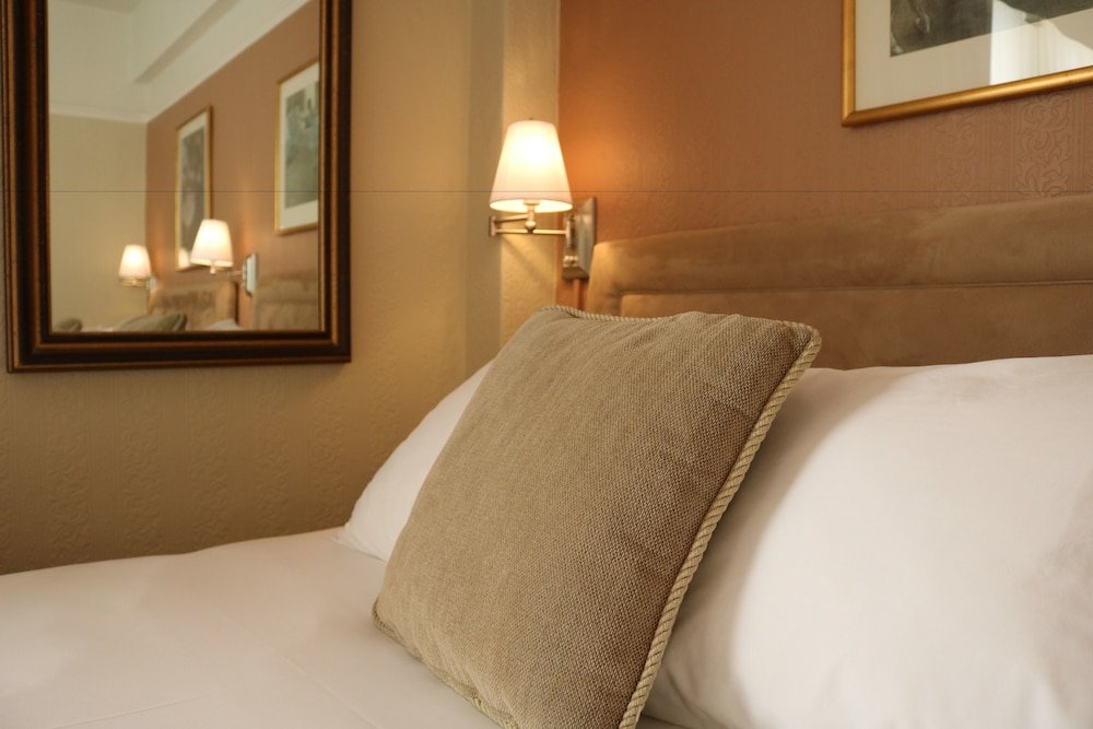 Фото Cornell Hotel de France